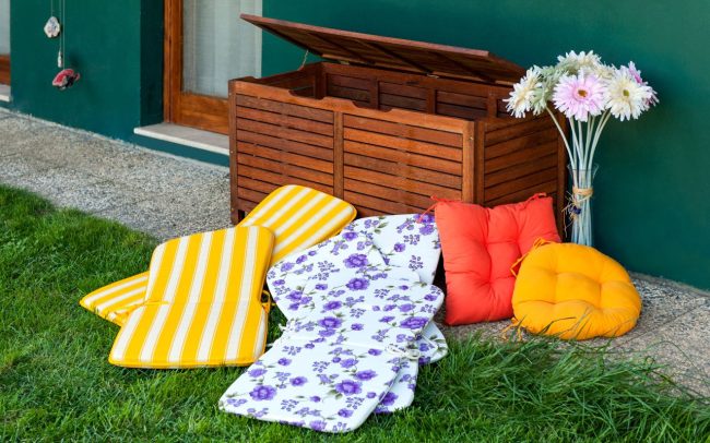 Les meilleures techniques pour ranger vos coussins de jardin